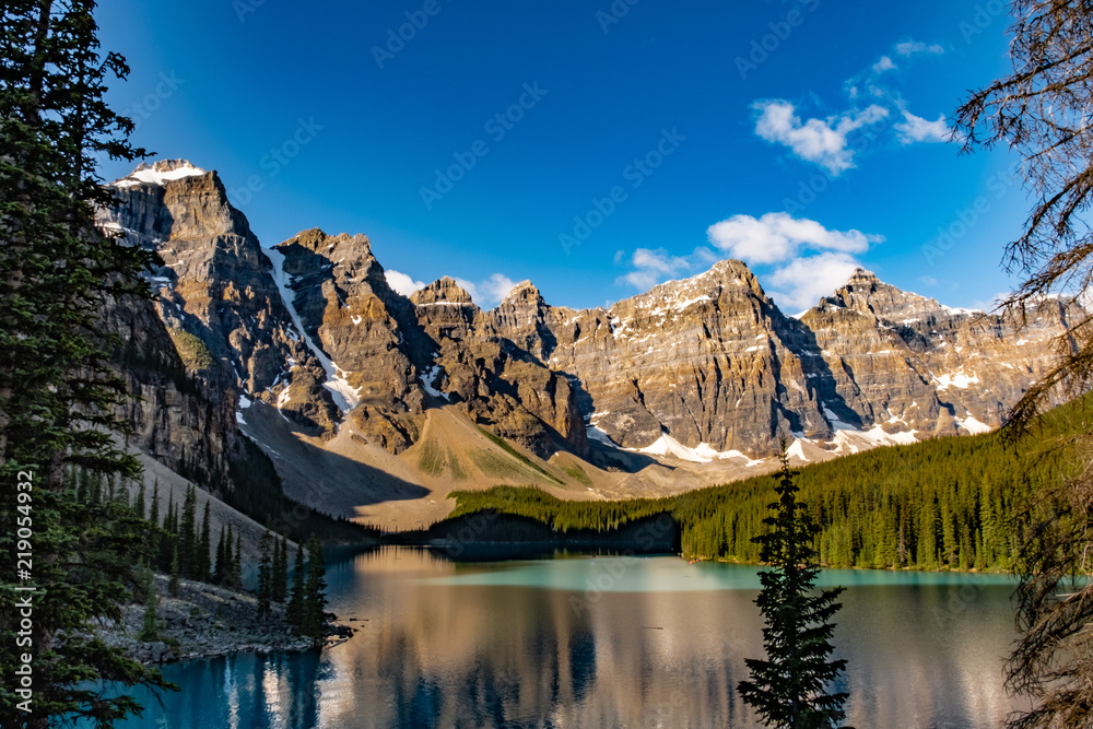 Fototapeta premium Lake Moraine 24