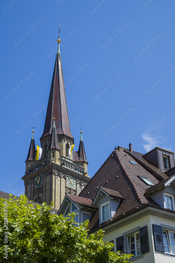 Radolfzell am schönen Bodensee Münster Turm mit blauen Himmel Sommer Radolfzell am schönen Bodensee Münster Turm mit blauen Himmel Sommer