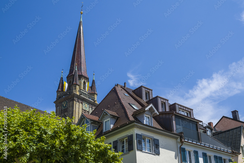 Fototapeta premium Radolfzell Münster Turm mit blauen Himmel