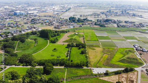 日本の古墳　埼玉古墳群　ドローン空撮写真 photo