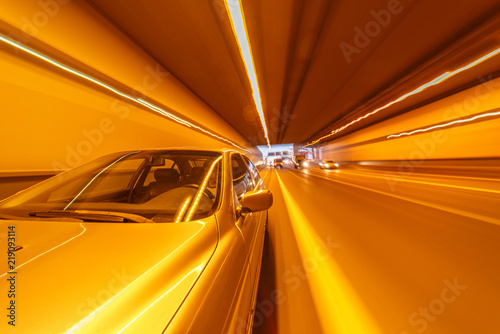 Very high speed drive through a tunnel