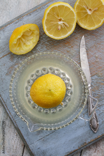 preparing fresh lemons