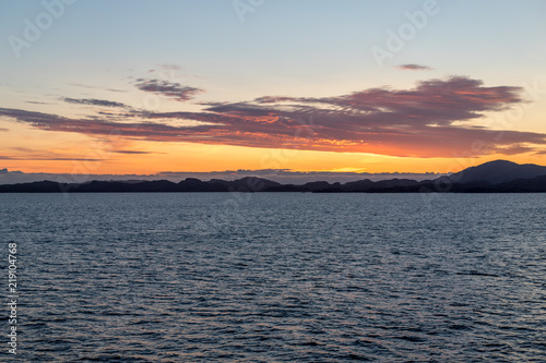 Sonnenuntergang in den Fjorden Norwegens