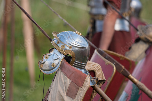 Römerhelm auf Schildern photo