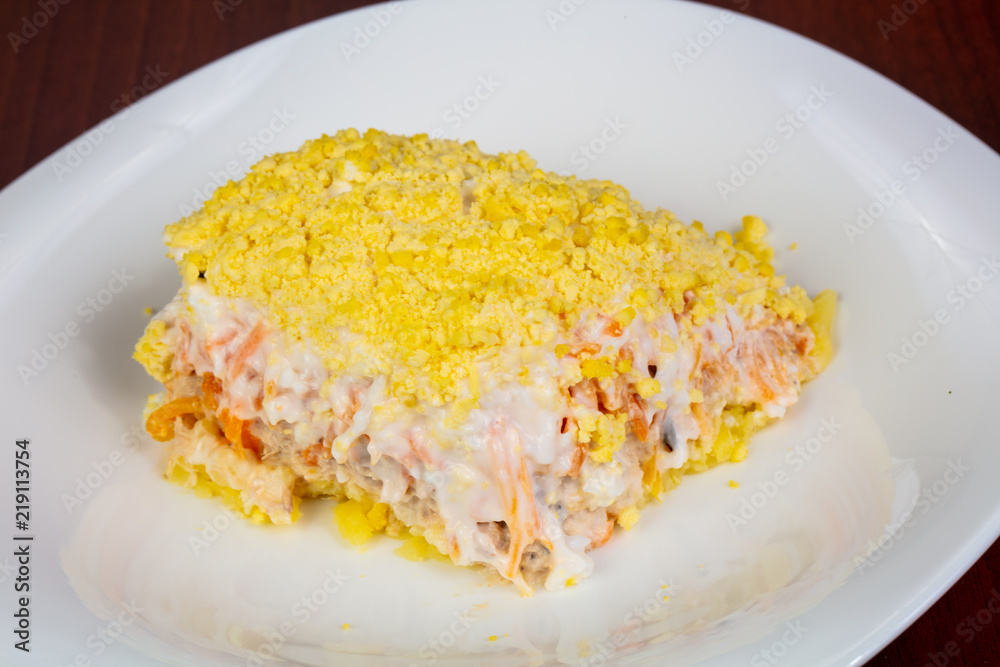 Salad with salmon and cheese