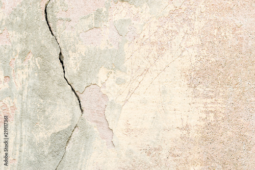 crack in old plaster