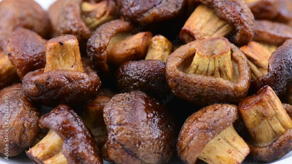 Baked mushrooms with soy sauce rotation Baked mushrooms with soy sauce rotation