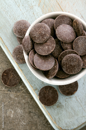 loose chocolate pieces