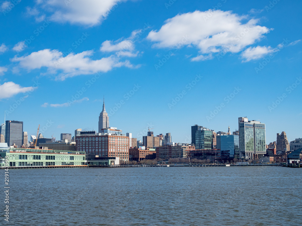 Buildings Landscape from Cruiser at Manhattan, New York City クルーザーから見たニューヨークマンハッタンのビル群