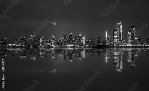 Fototapeta Naklejka Na Ścianę i Meble -  Manhattan Skyline Black and White
