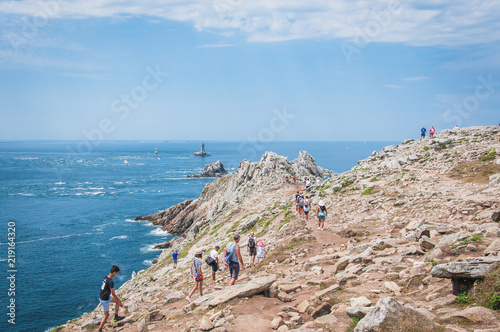 La pointe du raz en bretagne avec ces falaises et son phare