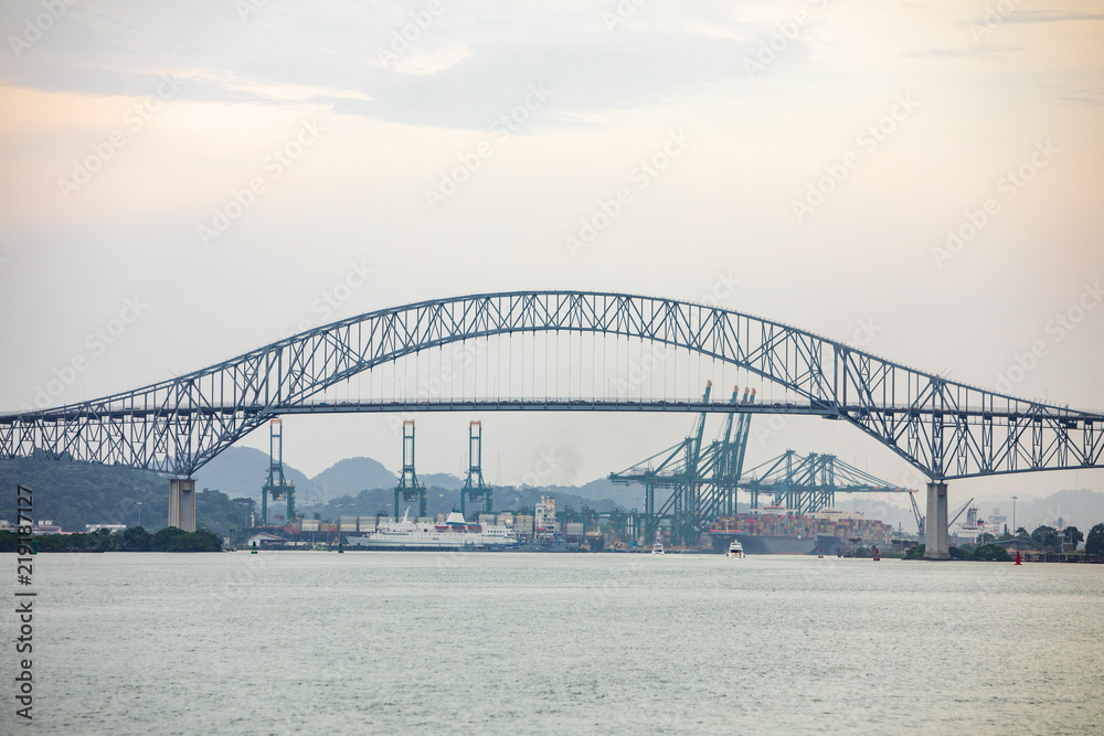 Panamá Canal Locks - Bridge of the Americas