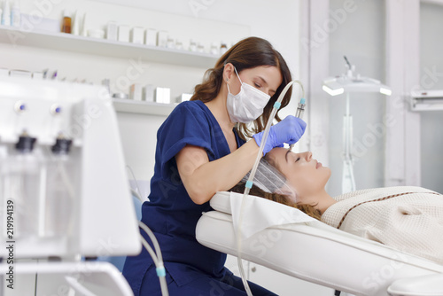 Beautyful woman at face skin treatment