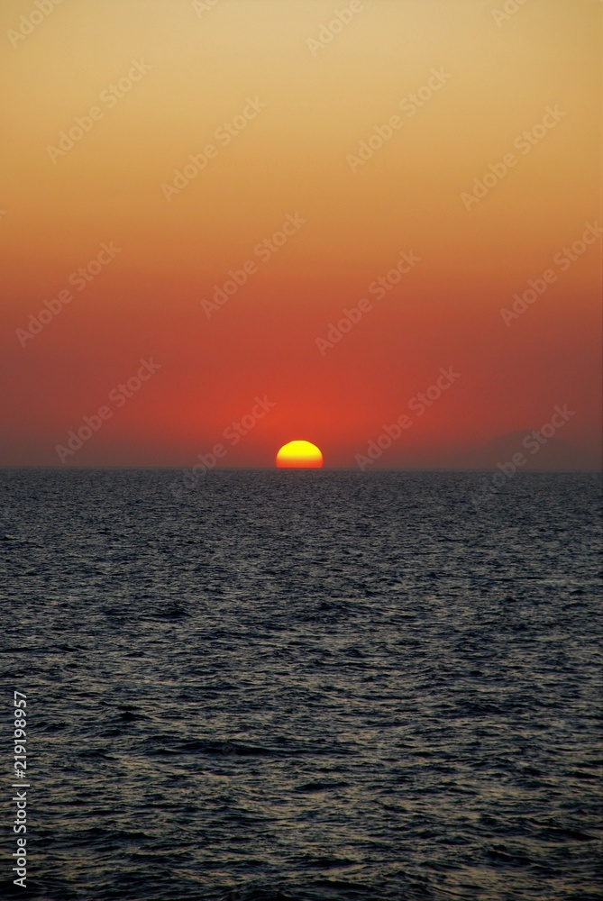 sun set at sea 