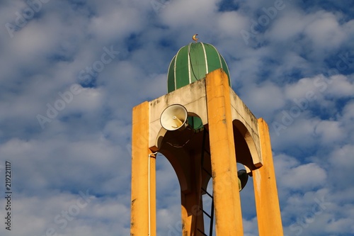 фотографія Mosque loudspeakers on Minaret to call for muslim for prayer.