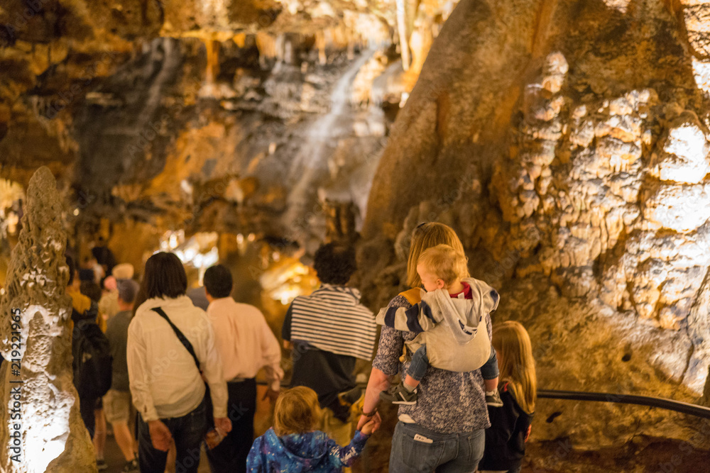LaRay Caverns 