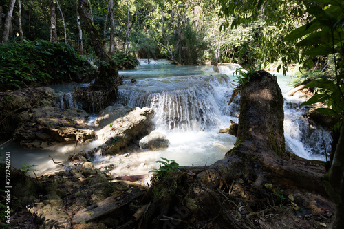 Fototapeta Naklejka Na Ścianę i Meble -  Kuang Si waterfall