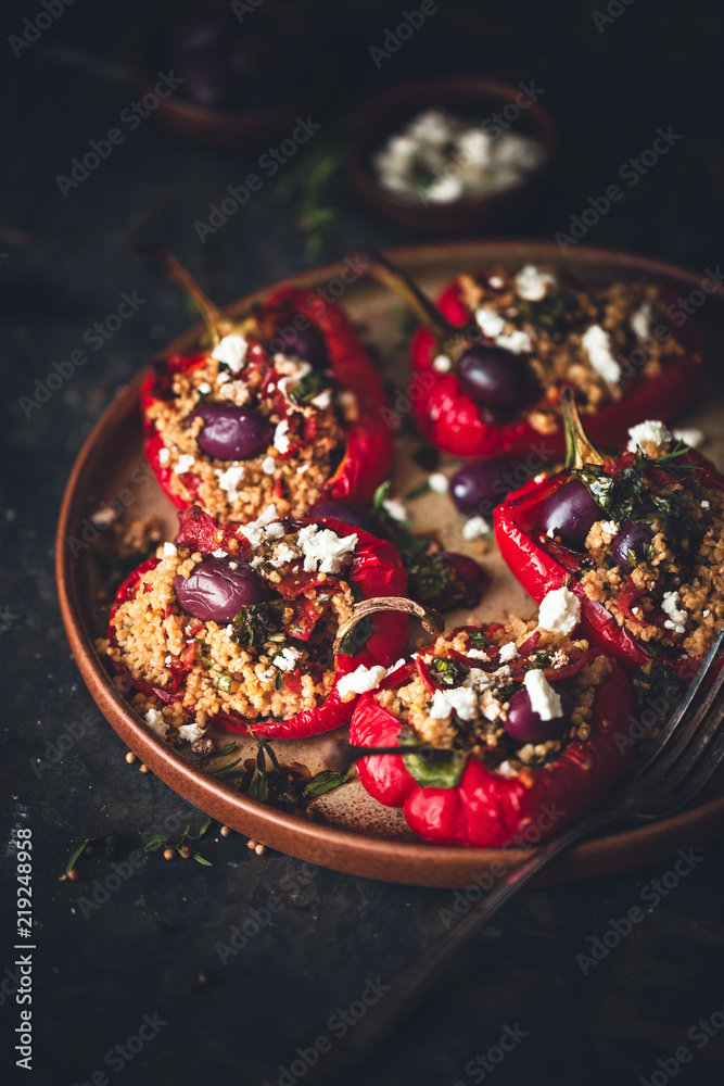 Poivron Farci au Millet, Chorizo, Fromage Feta, Olive Grecque.