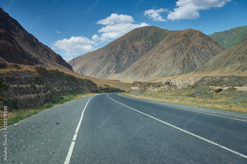 Fototapeta premium Rver valleys Gulcha