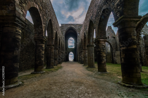 Fototapeta Naklejka Na Ścianę i Meble -  Abbaye Saint Mathieu