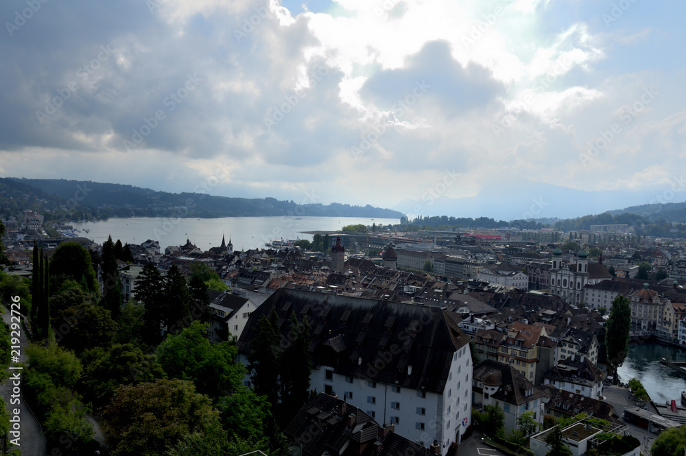 Veduta dalle mura di cinta della città di Lucerna