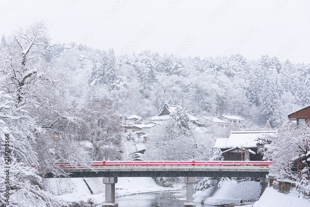 Fototapeta premium Czerwony most Takayama