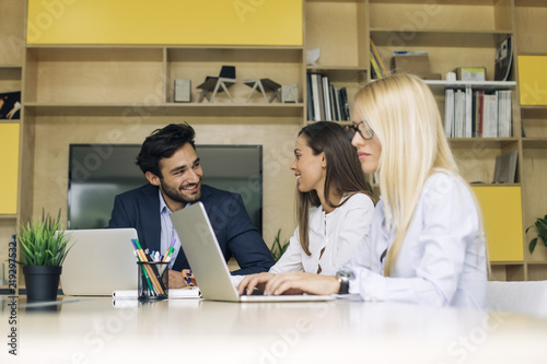 Young business people worki...