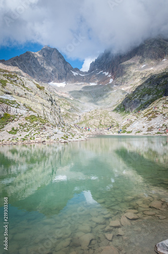 Fototapeta Naklejka Na Ścianę i Meble -  Lac Blanc dans la vallée de Chamonix