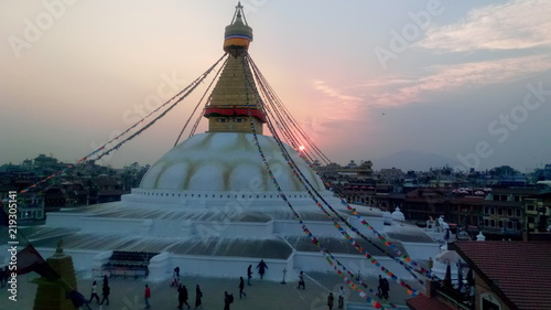 Картината върху платно a grande stupa à noite