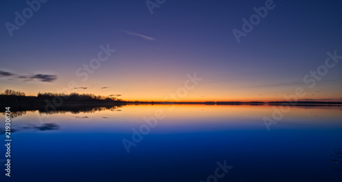 Fototapeta Naklejka Na Ścianę i Meble -  Blaue Stunde