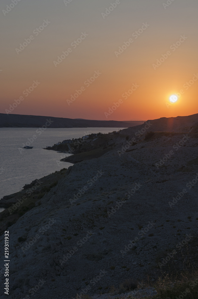 Φωτογραφία Croazia: vista panoramica al tramonto sull'isola di Pago, la quinta isola della