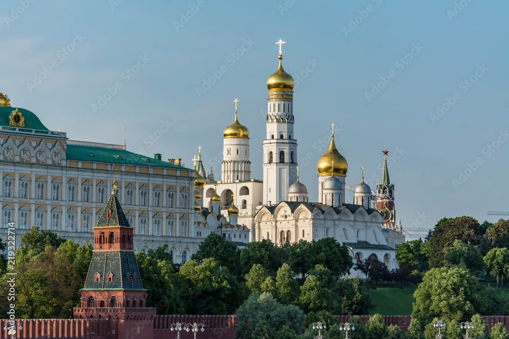 View of the Kremlin with Patriarchal bridge