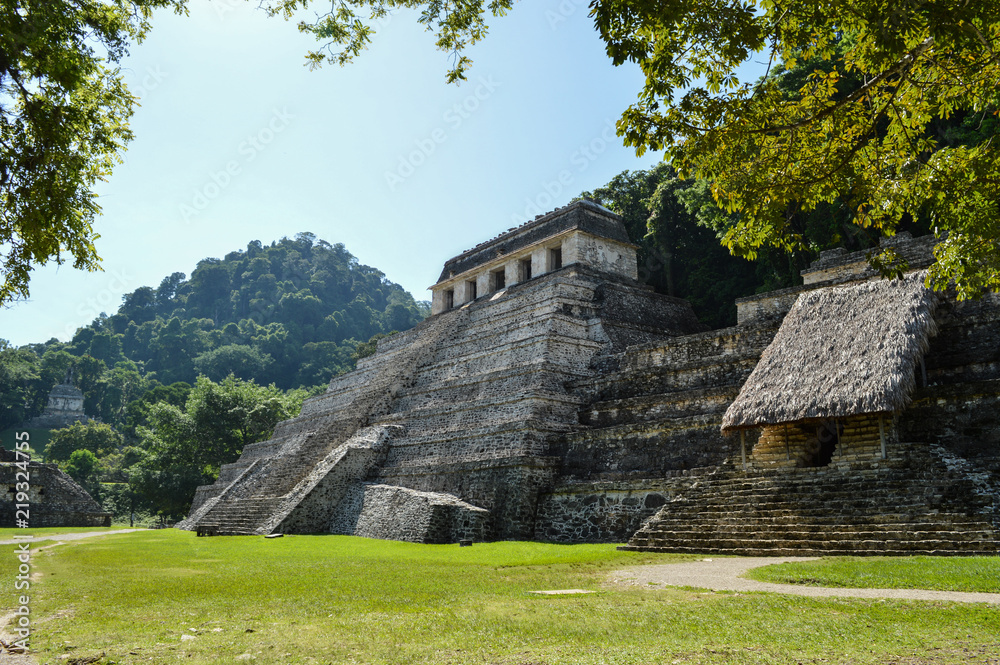 Pyramiden von Palenque 1; Maya-Stätte, Mexiko Pyramiden von Palenque 1; Maya-Stätte, Mexiko