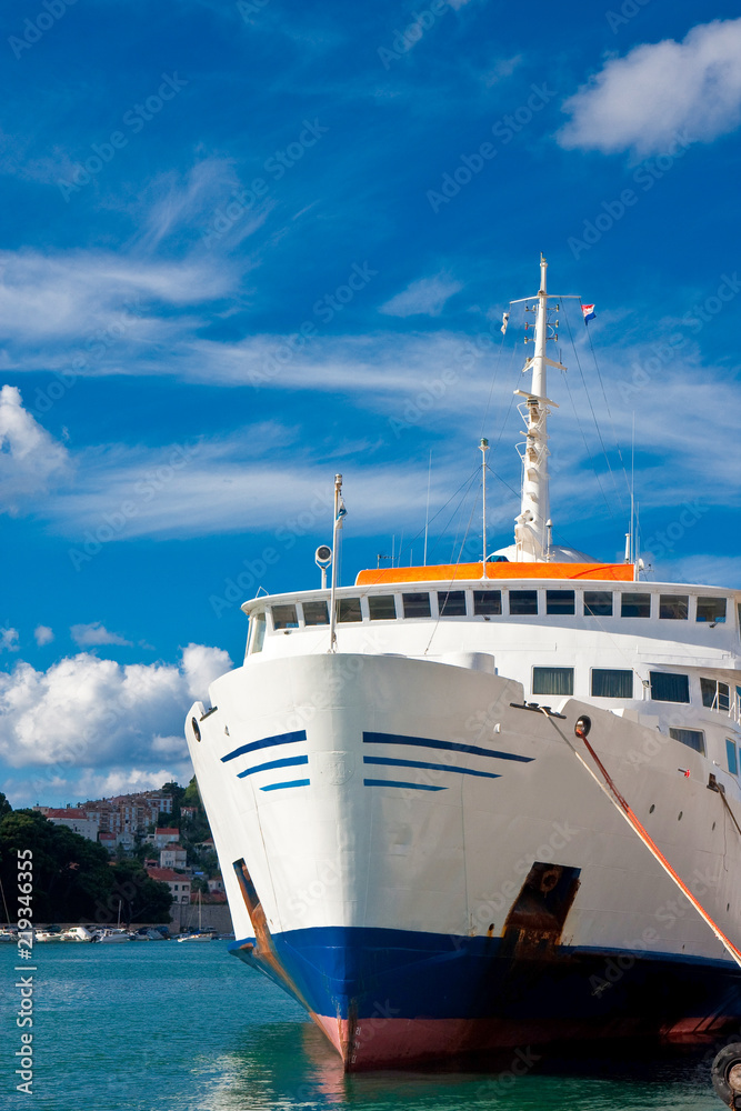 Naklejka premium Bow of Cruise Ship Tied to Pier