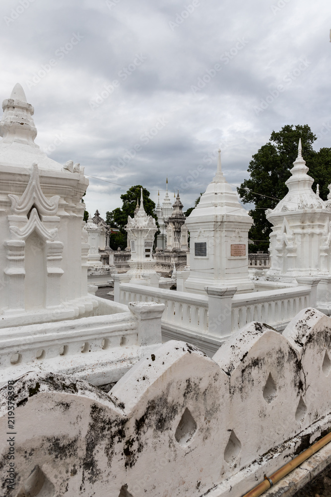 Obraz premium Wat Suan Dok Thai Temple Relics
