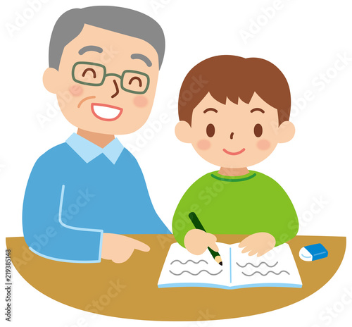 子供の勉強を見るおじいちゃん