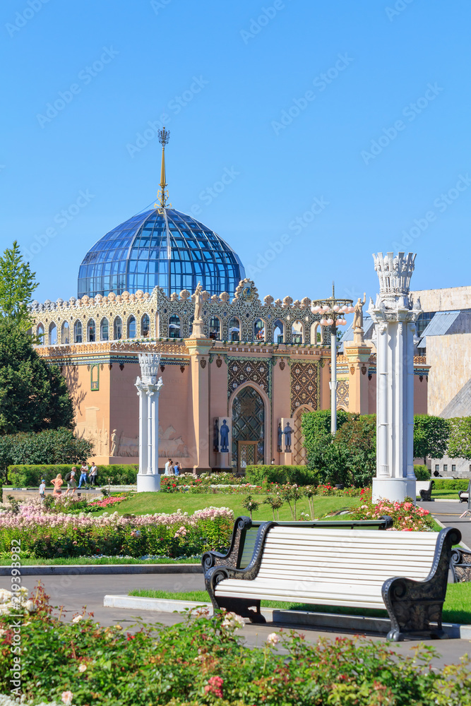 Φωτογραφία View of pavilion Kazakhstan on Exhibition of Achievements of National Economy (V