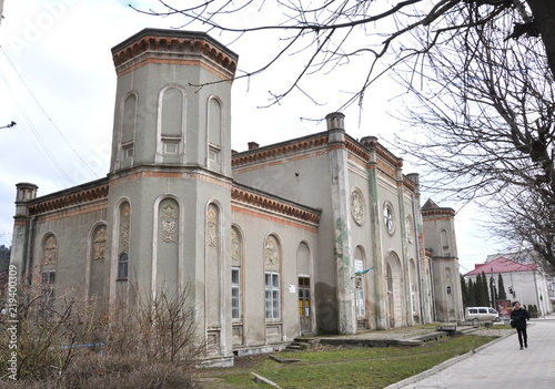 New Synagogue building in Chortkiv photo