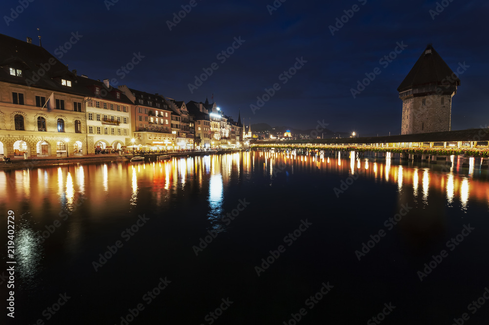 Night view of Lucerne Lake, Night view of Lake Lucerne, Vierwaldstättersee with Chapel Bridge