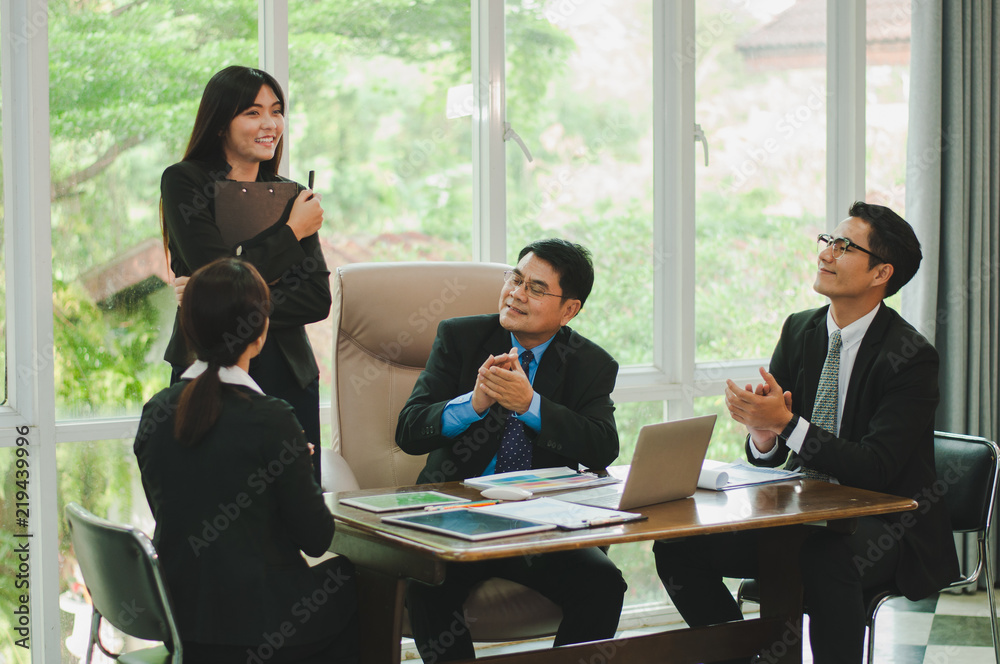 Supervisors are praising the employees who offer jobs in the workplace.