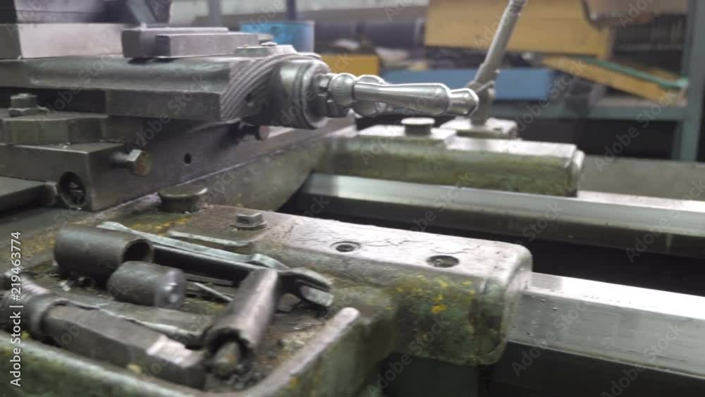The lathe tool with its details. Slider view
The lathe tool with its details. Slider view