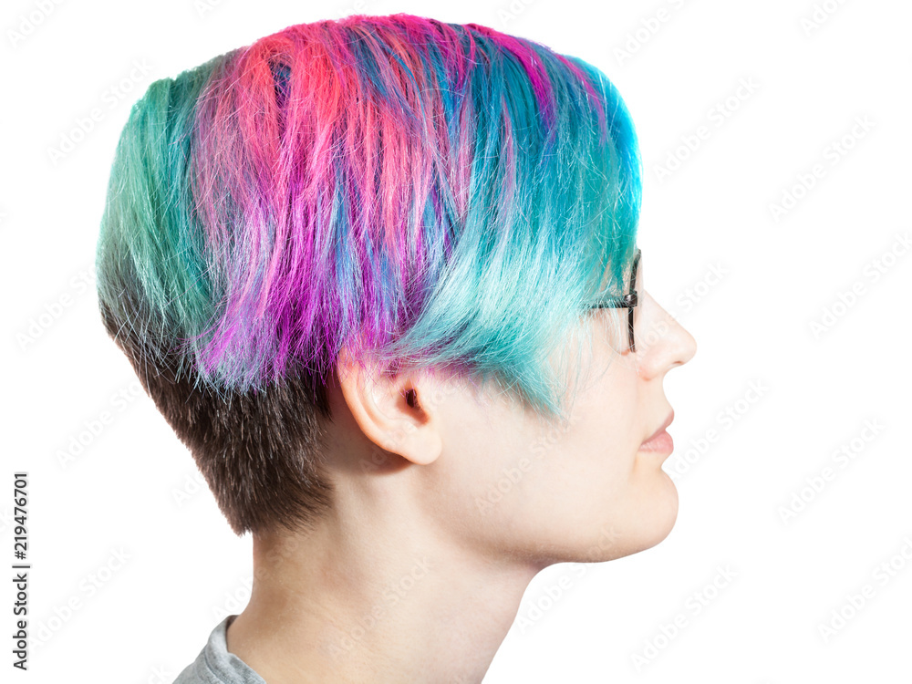 Naklejka premium woman with glasses and multi colored dyed hairs