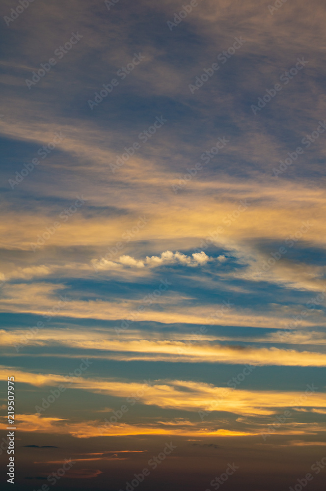 Fototapeta premium 伊吹山から見た夕焼け（滋賀県、日本）