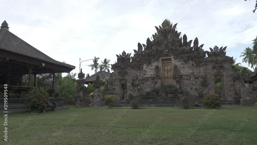 The ancient temple to Bali, Indonesia The ancient temple to Bali, Indonesia