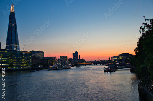 Obraz na płótnie Abendrot in London w salonie