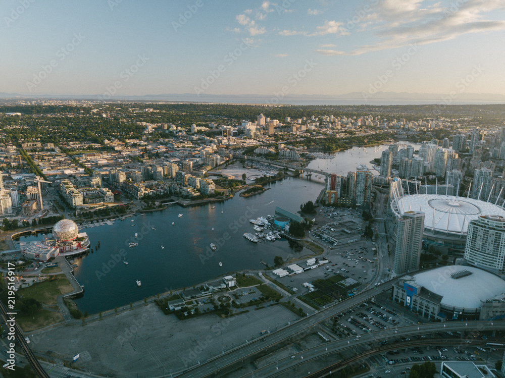 Obraz premium Aerial Drone Shot of Vancouver Harbour at Sunset Beautiful Cityscape