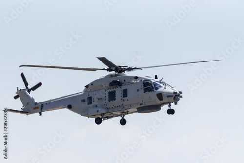 Wallpaper Mural Military helecopter in flight Torontodigital.ca