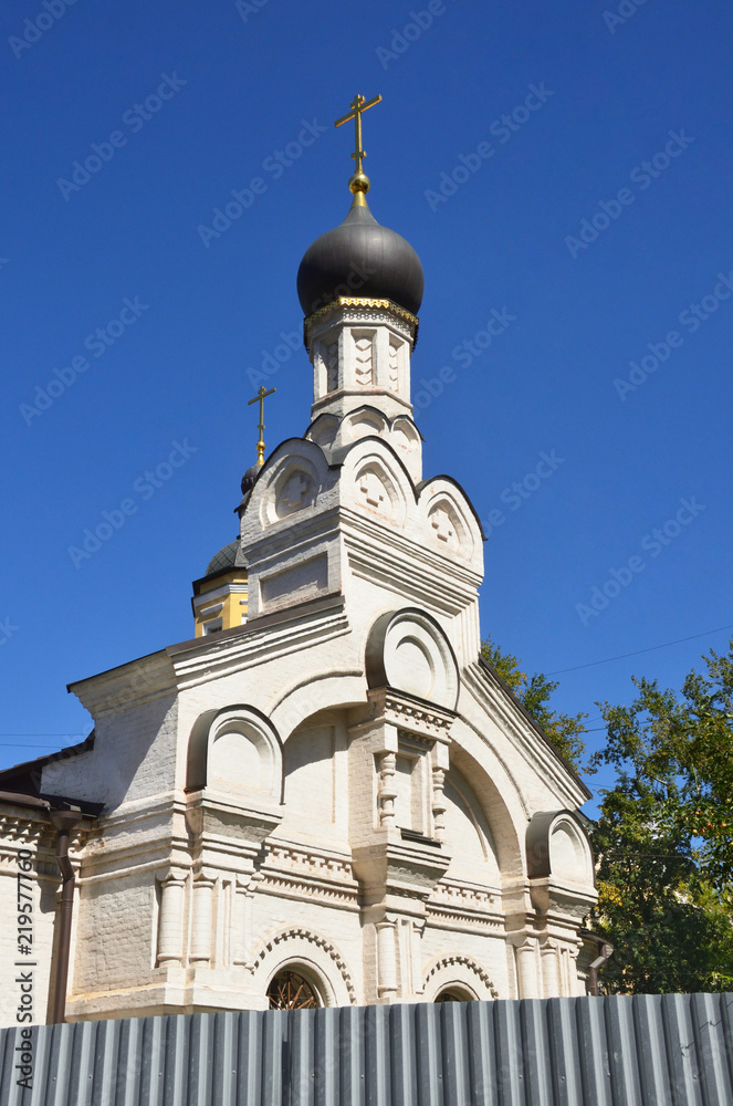 The Church of St. Nicholas Mirlikiyskiy in Derbenev in Moscow, Ulansky lane, the house 11, building 1 The Church of St. Nicholas Mirlikiyskiy in Derbenev in Moscow, Ulansky lane, the house 11, building 1