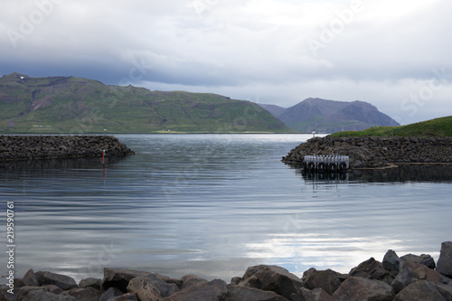 Landschaft am Hafen von Bakkagerði / Ostfjorde - Island