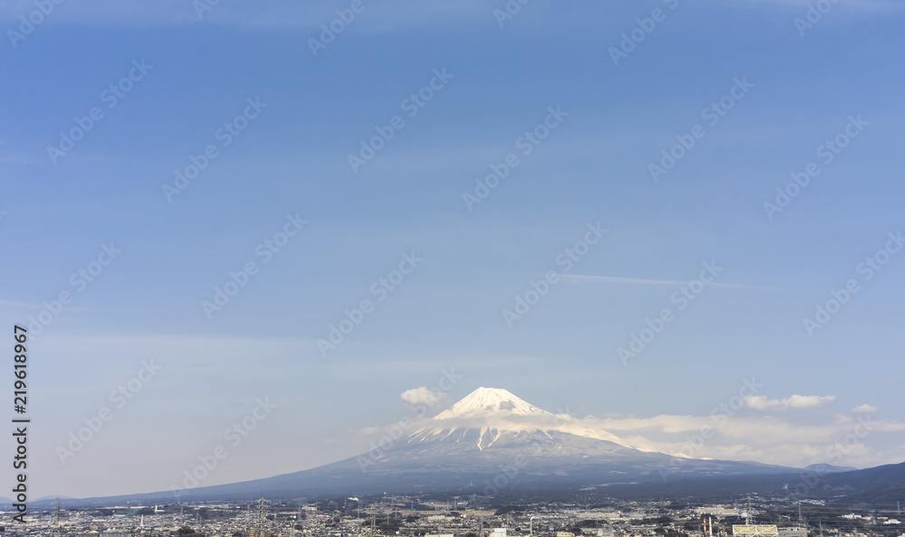 静岡県　吉原から望む富士山